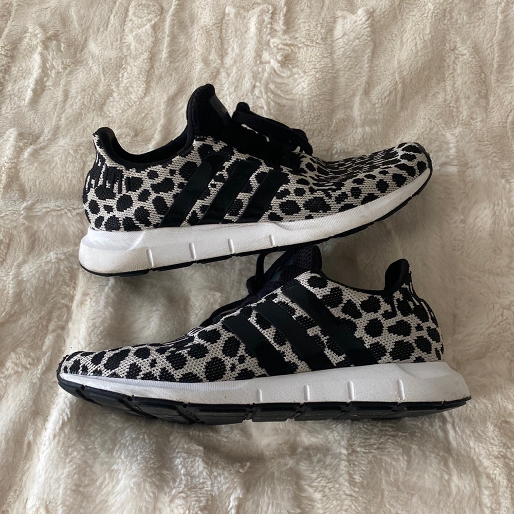 ADIDAS LEOPARD SNEAKERS